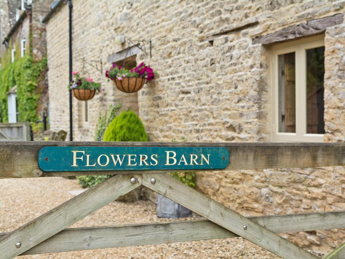 Flowers Barn Daglingworth Exterior foto